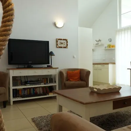 Feriehus Bungalowhalfte An Der Waterkant *