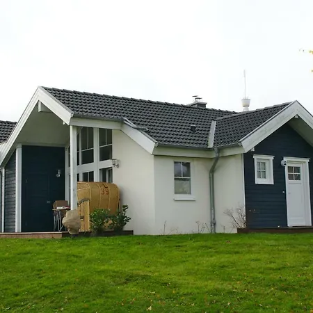 Bungalowhalfte An Der Waterkant Feriehus Sierksdorf